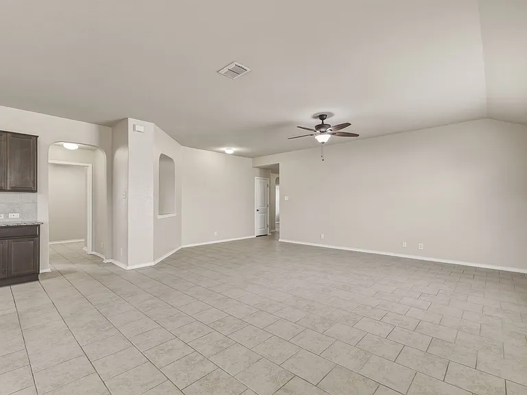 8810 Double Oak — Photo 7