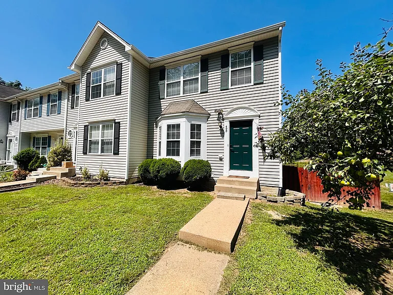 400 Munsons Hill Ct — Photo 2