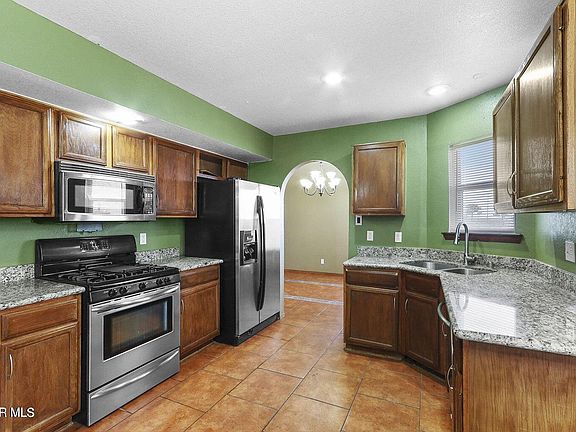 5th image of 11312 Loma Royal Pl