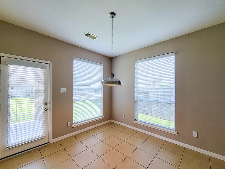 20931 Flower Croft Ct — Photo 21