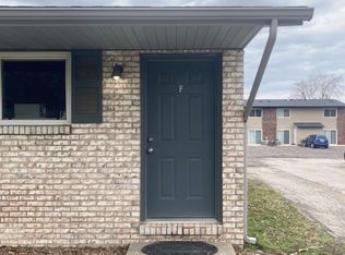 305 Baltes Dr - F, Belleville, IL 62221