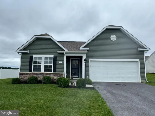 46 Muscovoy Dr, Bunker Hill, WV 25413