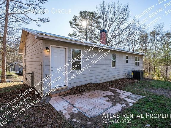 3rd image of 5141 Briarwood Cir