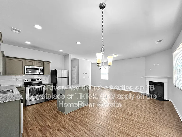 1067 Lear Dr — Photo 8