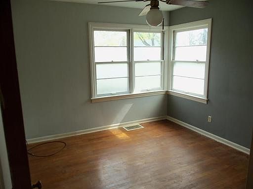 5th image of 2701 Madison Ave SE