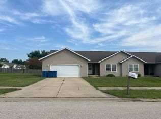 2621 Varsity Ct, Springfield, IL 62712