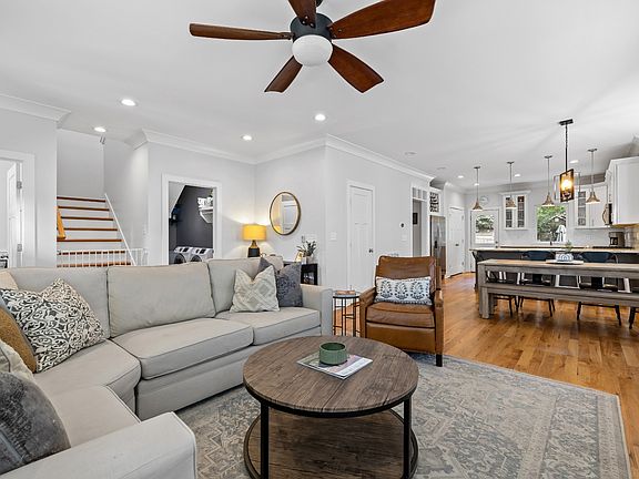 5th image of 212 Lutie St