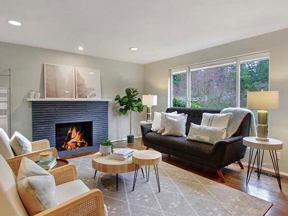 4th image of 17346 1st Ave NW