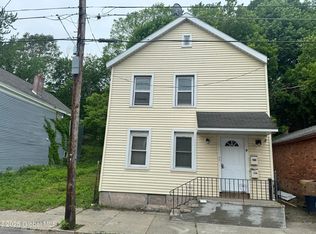 9 Sargent St, Cohoes, NY 12047