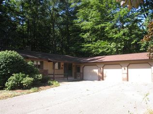 3925 Vermae Dr, Holland, MI 49424