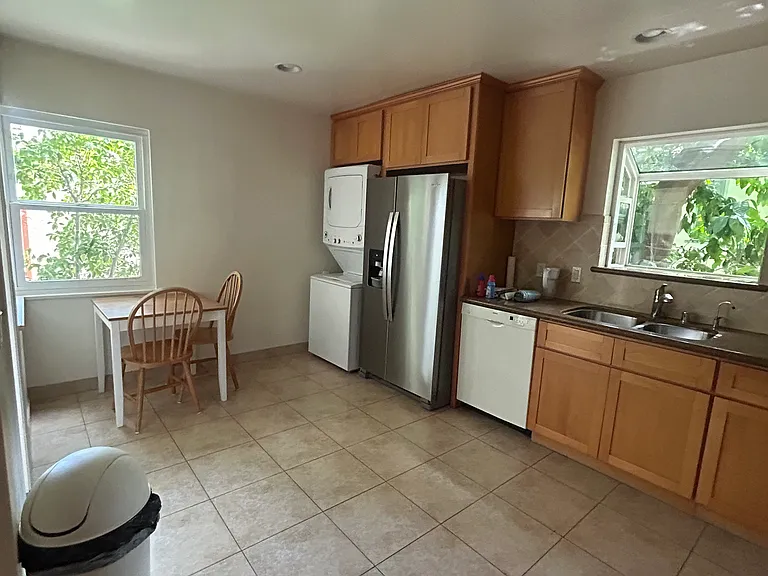 14433 Dickens St — Photo 8