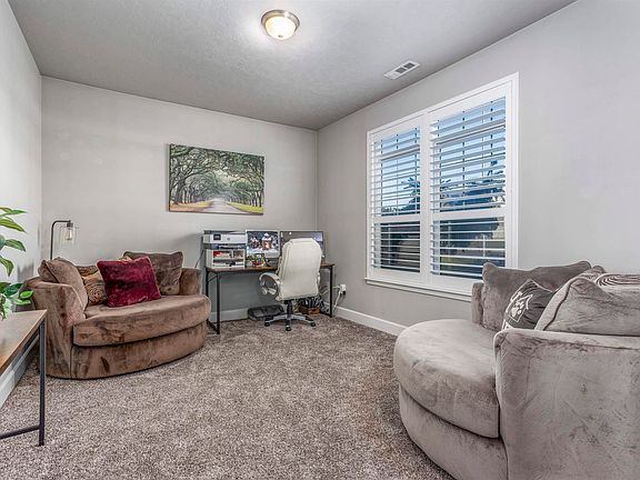 4th image of 6110 Juneberry Dr