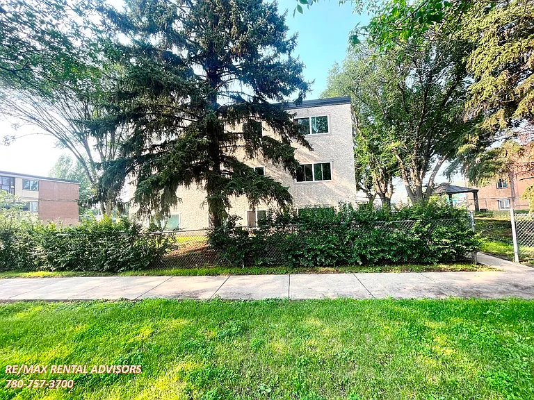 15916 109th Ave NW #12 — Photo 15