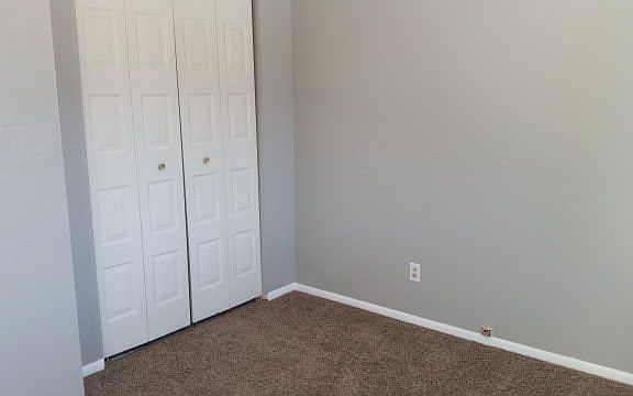 4th image of 570 Flamingo Ave