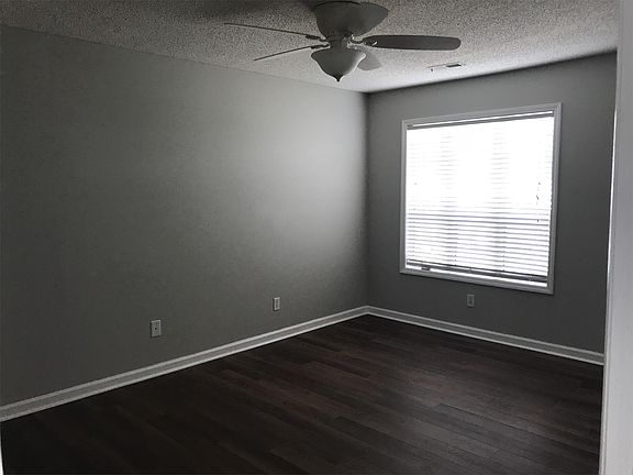5th image of 110 D Breezewood Dr