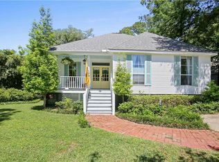 530 Carondelet St, Mandeville, LA 70448