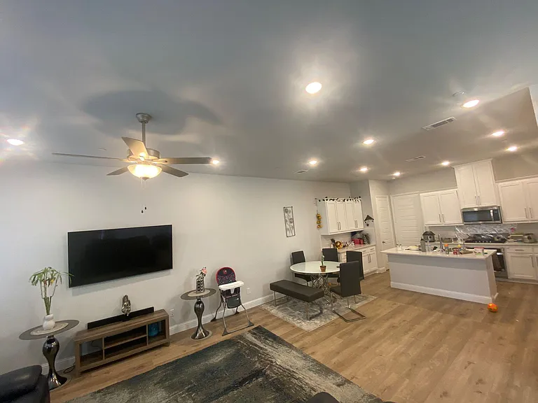 4716 Corriente Vista Ln — Photo 3