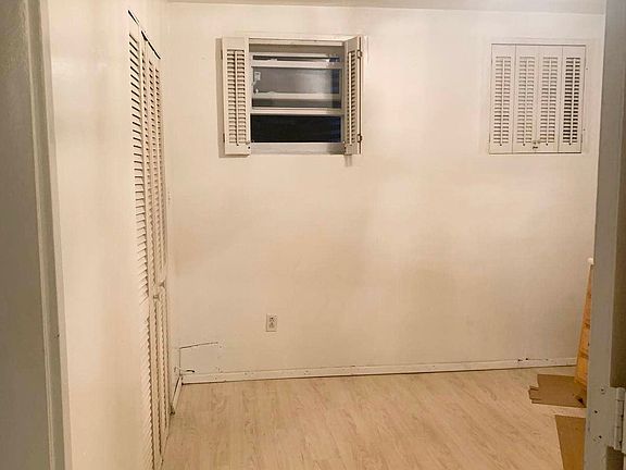 4th image of 244 E 110th St #B
