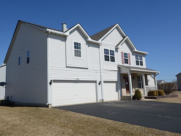 3rd image of 1792 Barnett Ln