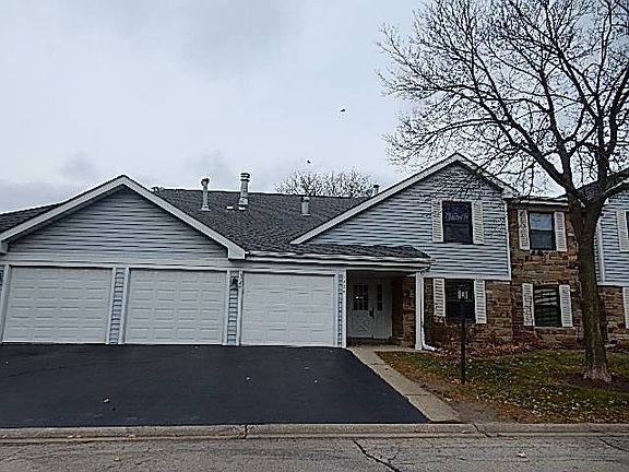 4th image of 1324 Williamsburg Dr Unit B2