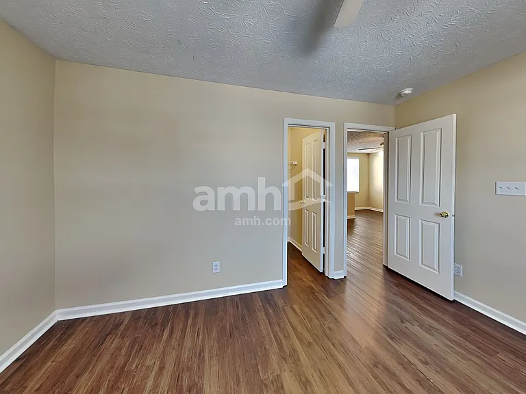 11408 Loudon Ln — Photo 18