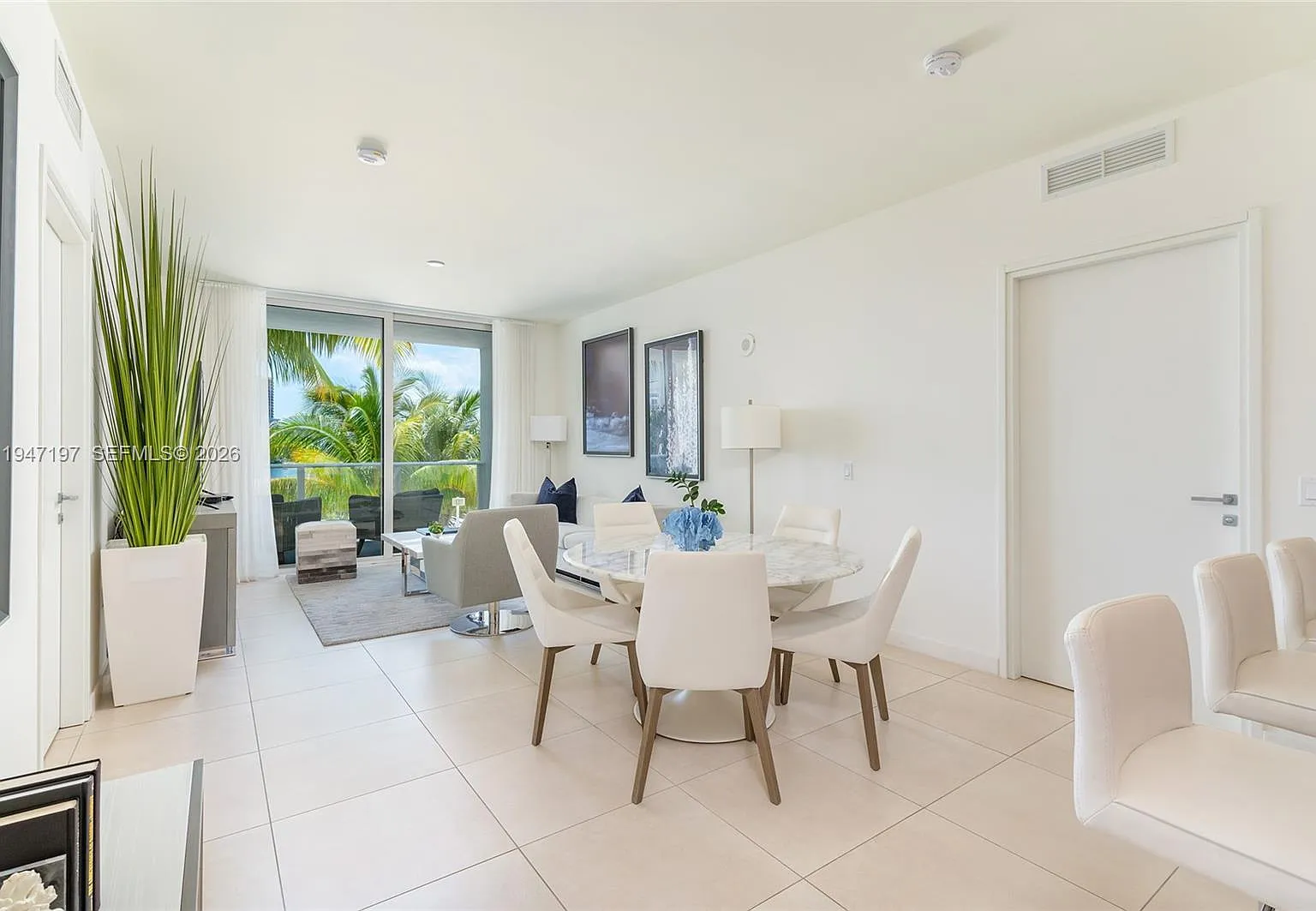 Tiffany House Condo — Photo 3