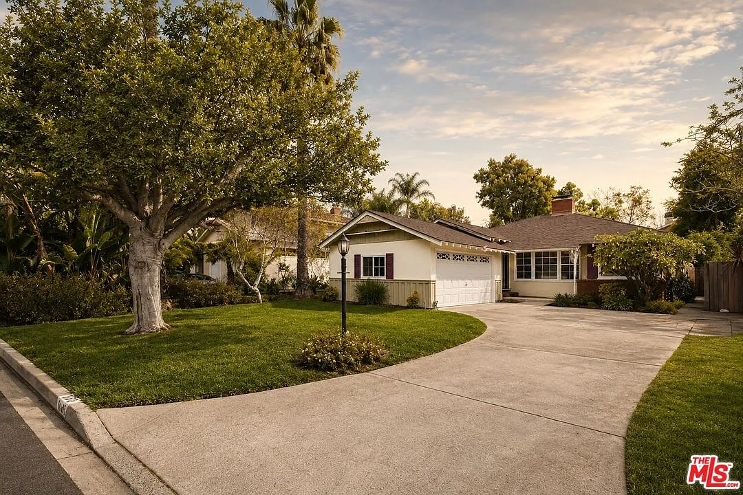 3 bed, 2.0 bath, 1760 sqft, $8,000 — Photo 1