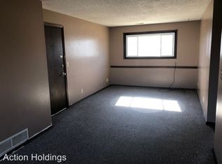 720 E 9th St APT 4, Grand Island, NE 68801