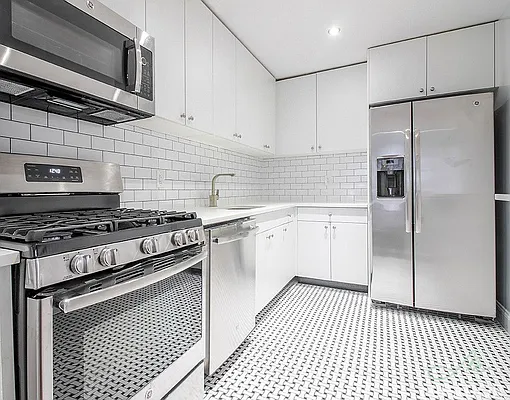 Rented by Mirador Real Estate | media 19