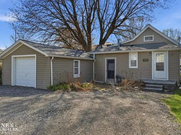 47172 Forton Dr, New Baltimore, MI 48047