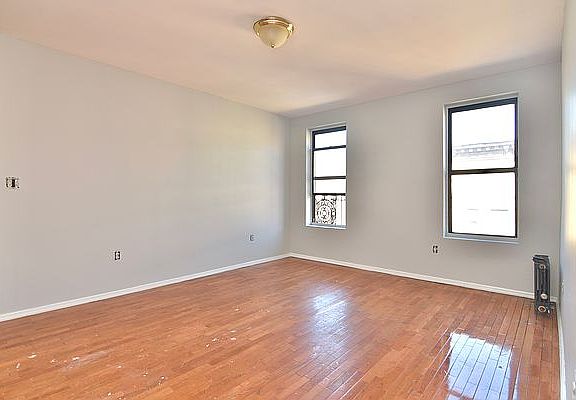 2nd image of 517 W 171st St