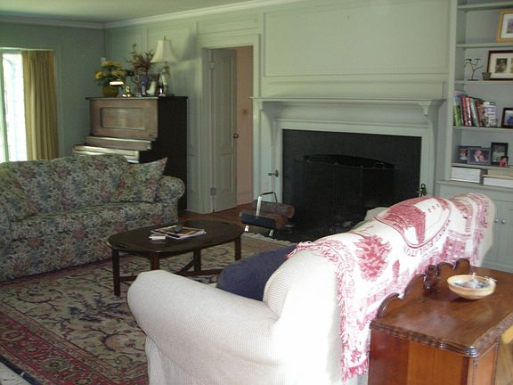 front to back living room w/ fireplace 