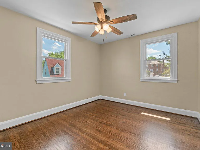 3027 Lavender Ave — Photo 20