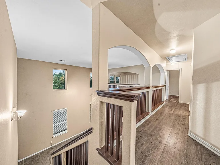 2403 Summers Glen Ct — Photo 24