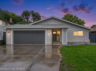 909 Regatta Dr, Sacramento, CA 95833