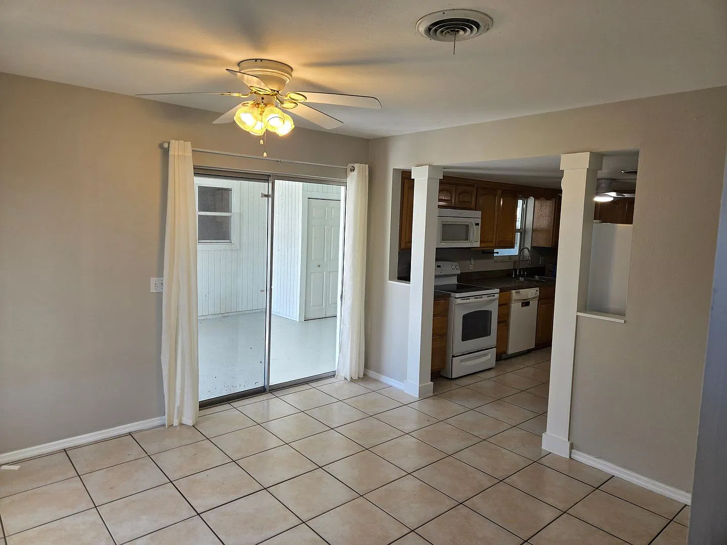 Lots of Room — Photo 2