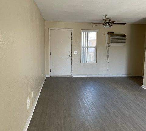 3rd image of 5252 Orange Ave Unit 224