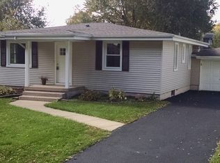 335 S Maple St, Waterman, IL 60556