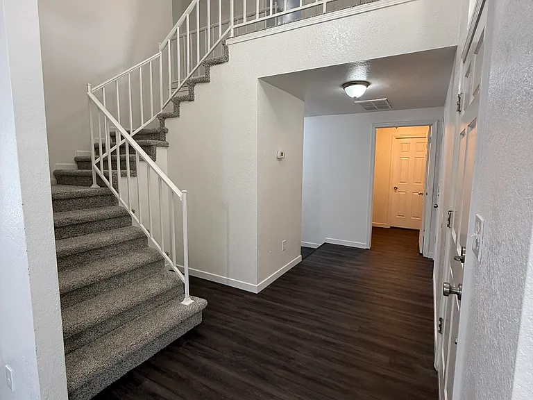 1808 Tartarian Way — Photo 4