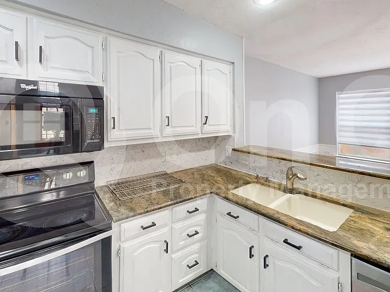 9010 Cumberland Dr — Photo 7