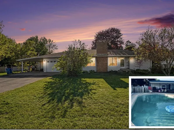 4911 S Green Ave, Fremont, MI 49412