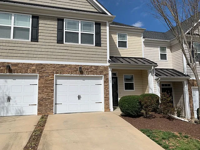 2 bed, 2.5 bath, 1594 sqft, $1,750 — Photo 3