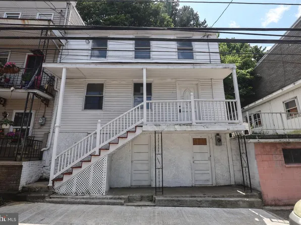 445 E Norwegian St, Pottsville, PA 17901
