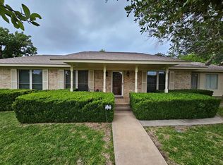 132 Crescent Dr, Kerrville, TX 78028
