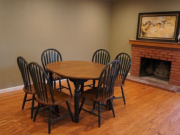 5th image of 2471 Cameron Dr