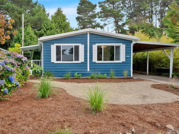 3540 Sea Mist Ave, Depoe Bay, OR 97341