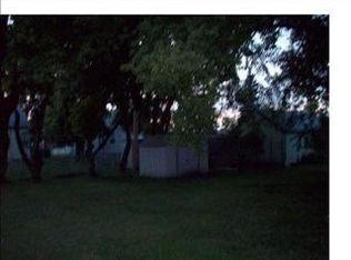 1004 5th St SW, Minot, ND 58701