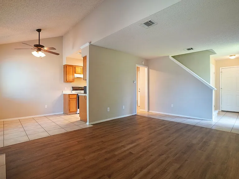 7602 Woodstone Cv #A — Photo 6