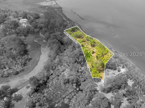 230 Old Plantation Dr W, Beaufort, SC 29907
