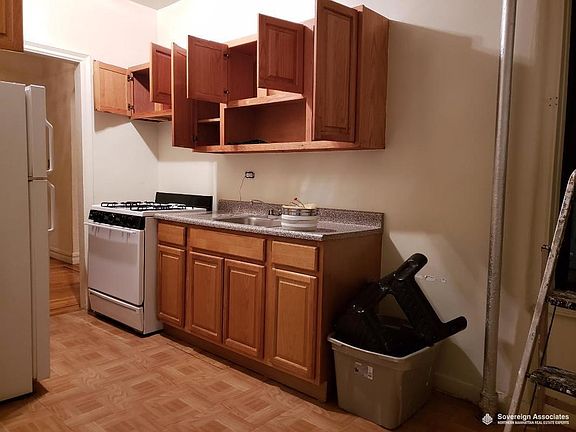 5th image of 639 W 204th St APT 2B